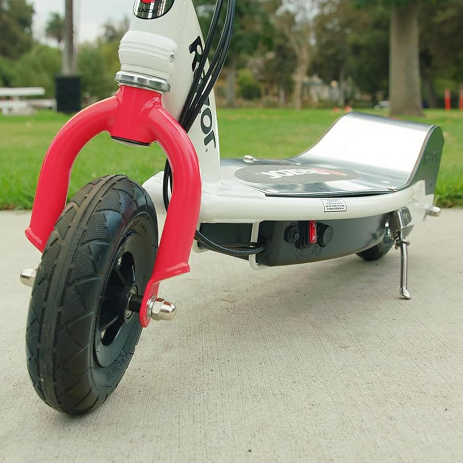 E200 Electric Scooter 12 MPH High-Torque Motor 40 Min Ride Time White