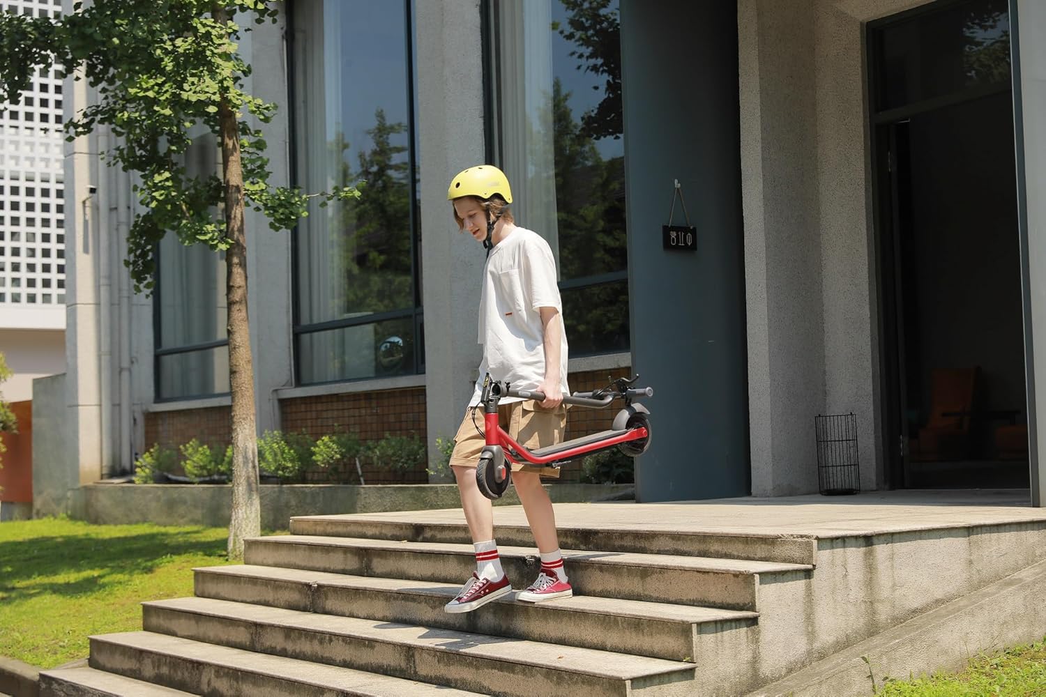 Electric Scooter Lightweight 10.6kg Rubber Wheels 2 Units